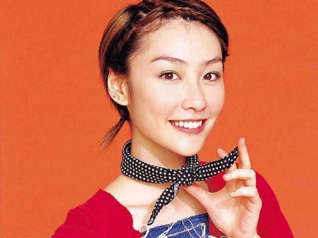 Loạt mỹ nhân dính "ảnh nóng" Trần Quán Hy: Tình duyên khổ ải, xuống tóc đi tu - Hình 7 Loat my nhan dinh