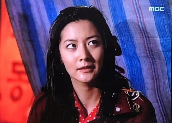 Giật mình với ảnh thời xưa cũ của 'nàng Dae Jang Geum' Giat minh voi anh thoi xua cu cua 'nang Dae Jang Geum'