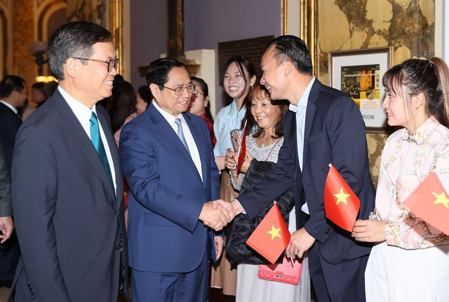Thủ tướng Phạm Minh Chính tới Mỹ, bắt đầu chuyến công tác tại Tuần lễ Cấp cao Đại hội đồng LHQ - Hình 6 Thu tuong Pham Minh Chinh toi My, bat dau chuyen cong tac tai Tuan le Cap cao Dai hoi dong LHQ-Hinh-6