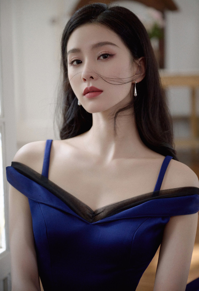 Sự xuống dốc của dàn sao nữ một thời thống trị giới giải trí - Hình 7 Su xuong doc cua dan sao nu mot thoi thong tri gioi giai tri-Hinh-7
