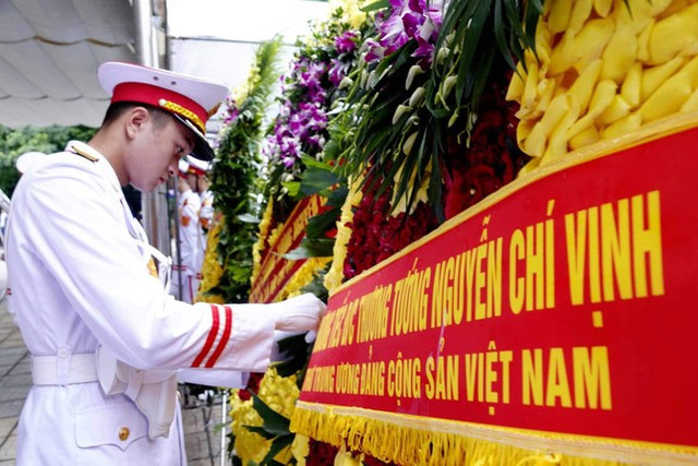 Lễ viếng Thượng tướng Nguyễn Chí Vịnh bắt đầu từ 7h sáng nay Le vieng Thuong tuong Nguyen Chi Vinh bat dau tu 7h sang nay