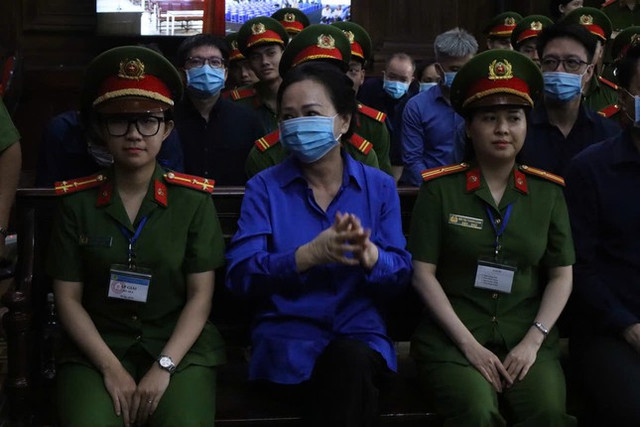 Giai đoạn 2 vụ Vạn Thịnh Phát: Bà Trương Mỹ Lan bị tuyên án chung thân - Hình 3 Giai doan 2 vu Van Thinh Phat: Ba Truong My Lan bi tuyen an chung than-Hinh-3