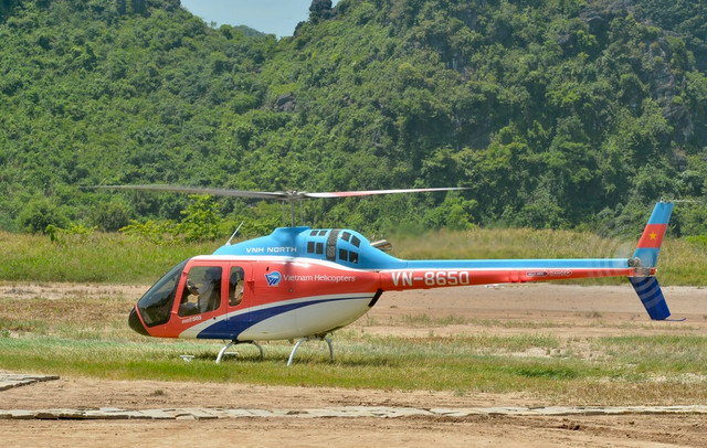 Tour đi trực thăng ở Hạ Long được bảo hiểm lên đến 30 triệu USD/vụ Tour di truc thang o Ha Long duoc bao hiem len den 30 trieu USD/vu
