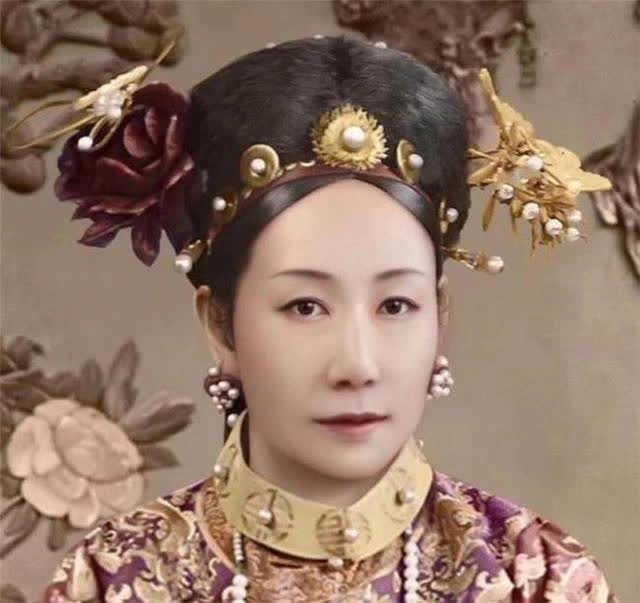 Từ Hi Thái hậu cả đời làm 1 bài thơ, lưu truyền đến ngày nay Tu Hi Thai hau ca doi lam 1 bai tho, luu truyen den ngay nay