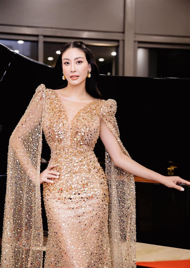 Hà Kiều Anh để lộ đôi mắt sưng húp sau nghi vấn "đập mặt xây lại" - Hình 13 Ha Kieu Anh de lo doi mat sung hup sau nghi van