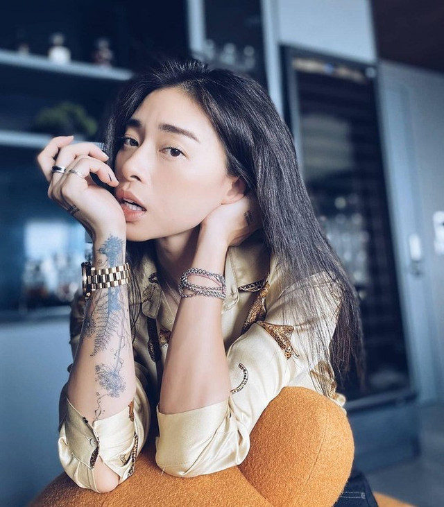 Midu và nhiều sao Việt phản ứng khi bị "soi" hình xăm - Hình 6 Midu va nhieu sao Viet phan ung khi bi