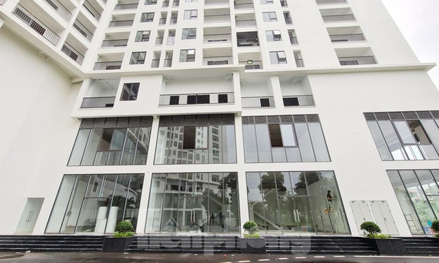 Cận cảnh dự án chung cư nghìn tỷ ồ ạt đưa dân vào ở dù chưa nghiệm thu - Hình 4 Can canh du an chung cu nghin ty o at dua dan vao o du chua nghiem thu-Hinh-4