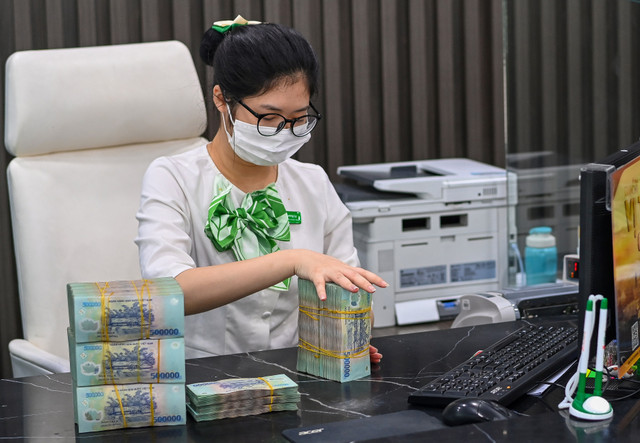 VPBank lãi hơn 9.000 tỷ đồng - Hình 2 VPBank lai hon 9.000 ty dong-Hinh-2