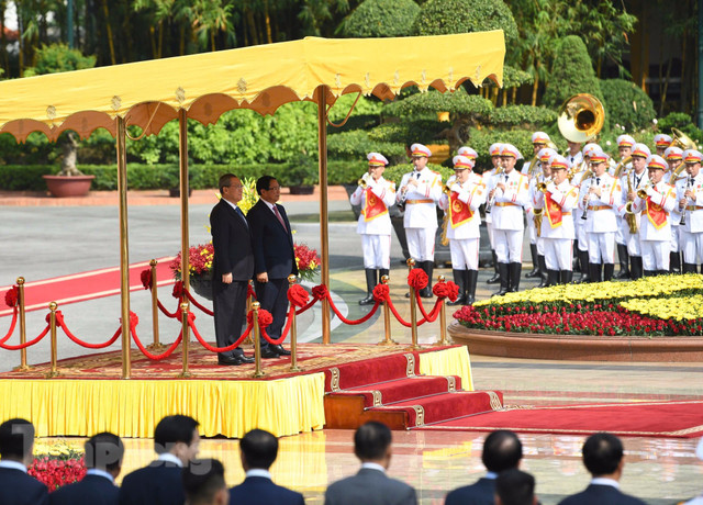 Thủ tướng Phạm Minh Chính chủ trì lễ đón chính thức Thủ tướng Trung Quốc Lý Cường - Hình 7 Thu tuong Pham Minh Chinh chu tri le don chinh thuc Thu tuong Trung Quoc Ly Cuong-Hinh-7