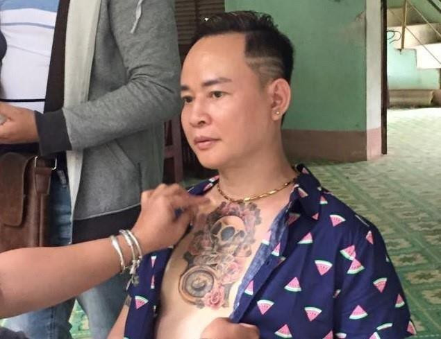 "Trùm giang hồ màn ảnh" U60 viên mãn bên vợ kém 12 tuổi