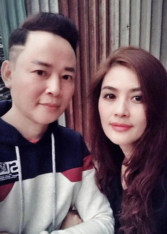 "Trùm giang hồ màn ảnh" U60 viên mãn bên vợ kém 12 tuổi - Hình 4