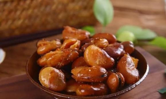 6 loại hạt nên bày đêm Giao thừa để phước lộc vào nhà - Hình 7 6 loai hat nen bay dem Giao thua de phuoc loc vao nha-Hinh-7