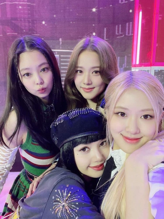 Ê chề vì ôm vé BlackPink tại Hà Nội, bán lại không ai mua - Hình 6 E che vi om ve BlackPink tai Ha Noi, ban lai khong ai mua-Hinh-6