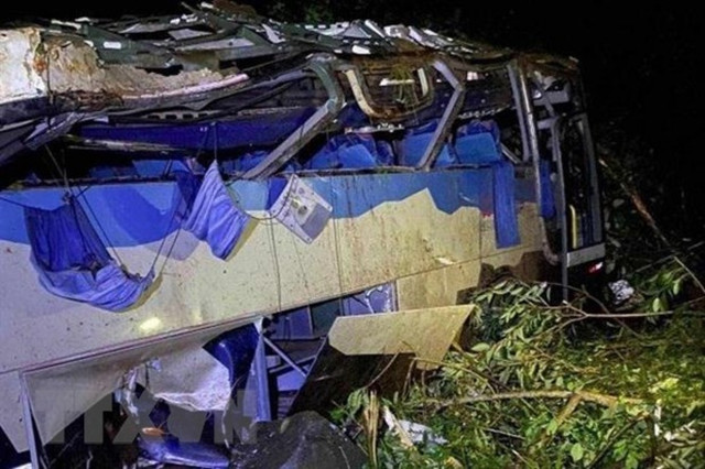 Mexico: Xe buýt đâm vào khe núi, ít nhất 25 người thiệt mạng Mexico: Xe buyt dam vao khe nui, it nhat 25 nguoi thiet mang