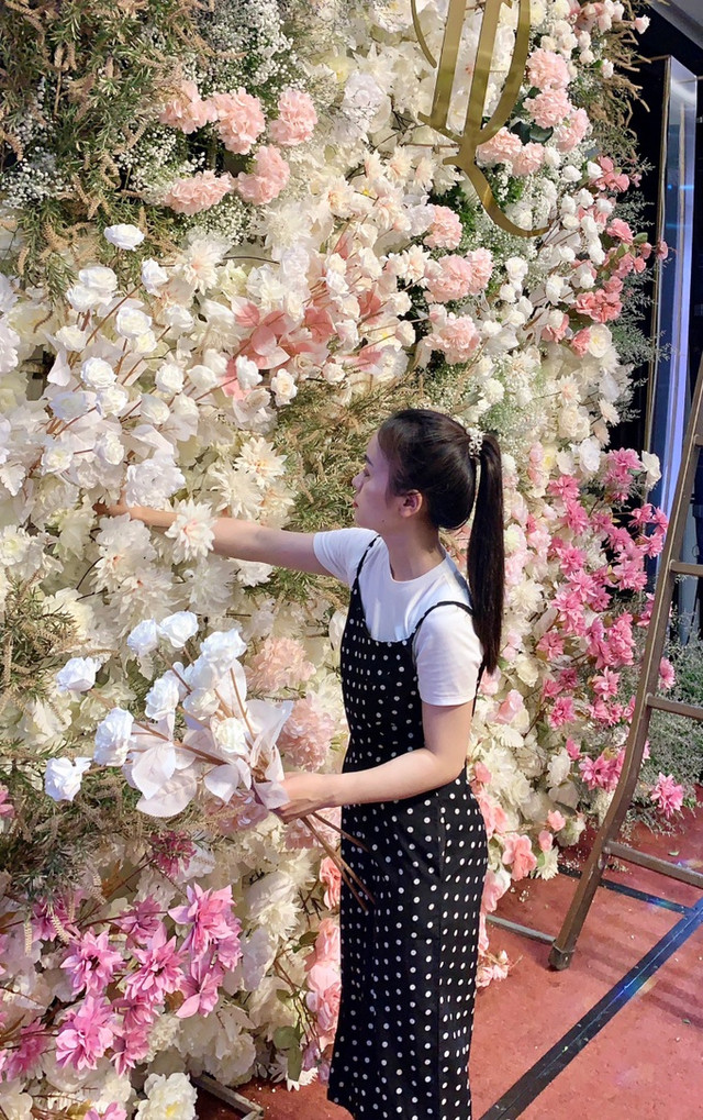 Góc khuất nghề làm rạp cưới “sang chảnh“: Kiếm ngon hàng trăm triệu? - Hình 3 Goc khuat nghe lam rap cuoi “sang chanh“: Kiem ngon hang tram trieu?-Hinh-3