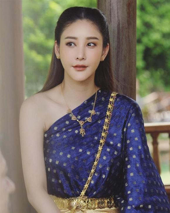 Cảnh sát hé lộ tình tiết liên quan đến cái chết của nữ diễn viên "Chiếc lá cuốn bay" Canh sat he lo tinh tiet lien quan den cai chet cua nu dien vien