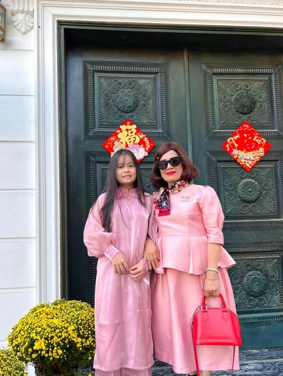 Từng xích mích hậu ly hôn, Hằng Túi gây chú ý khi đăng ảnh chồng cũ - Hình 7 Tung xich mich hau ly hon, Hang Tui gay chu y khi dang anh chong cu-Hinh-7