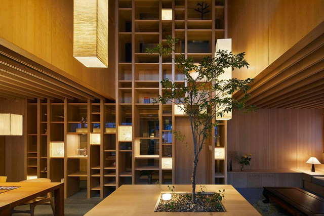 Gia chủ thông tầng 2 căn hộ chung cư để làm sân vườn cho bạn bè thưởng trà - Hình 12 Gia chu thong tang 2 can ho chung cu de lam san vuon cho ban be thuong tra-Hinh-12