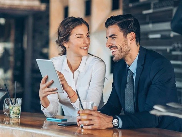 Đoạn cuối mối tình vụng trộm giữa phó giám đốc và nữ nhân viên ảnh 1 Đoạn cuối mối tình vụng trộm giữa phó giám đốc và nữ nhân viên ảnh 1