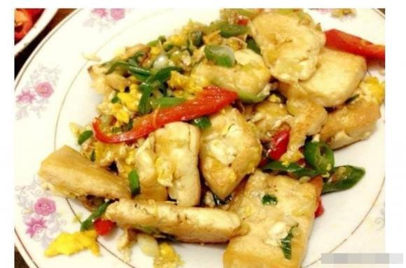 Đây là cách ăn đậu phụ ngon nhất, vừa ngon lại mềm - Hình 4 Day la cach an dau phu ngon nhat, vua ngon lai mem-Hinh-4