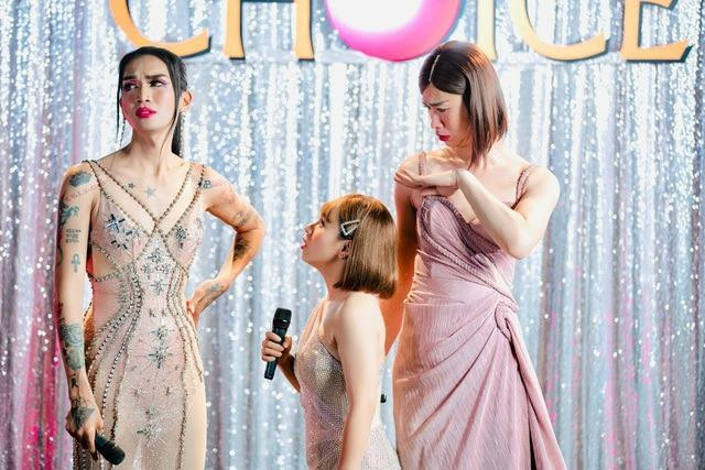 Nữ diễn viên Vbiz đứng vẫn không cao bằng Kỳ Duyên ngồi - Hình 12 Nu dien vien Vbiz dung van khong cao bang Ky Duyen ngoi-Hinh-12