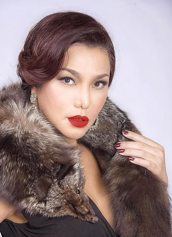Chuyện tình của các mỹ nhân chuyển giới trong showbiz Việt - Hình 21 Chuyen tinh cua cac my nhan chuyen gioi trong showbiz Viet-Hinh-21