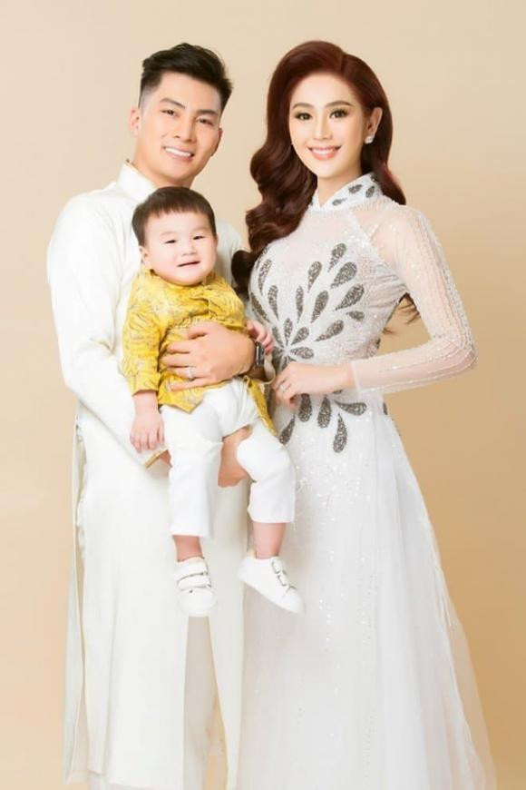 Chuyện tình của các mỹ nhân chuyển giới trong showbiz Việt - Hình 14 Chuyen tinh cua cac my nhan chuyen gioi trong showbiz Viet-Hinh-14