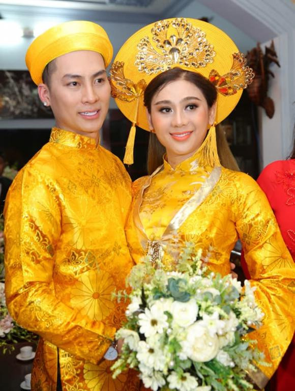 Chuyện tình của các mỹ nhân chuyển giới trong showbiz Việt - Hình 11 Chuyen tinh cua cac my nhan chuyen gioi trong showbiz Viet-Hinh-11