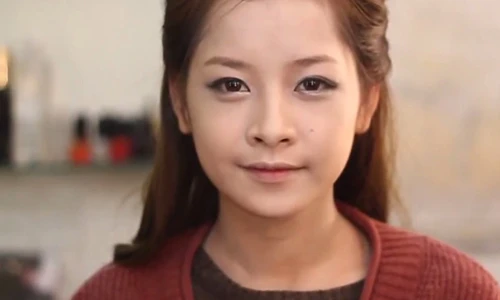 Chi Pu mách bạn cách trang điểm đẹp đi chơi Valentine