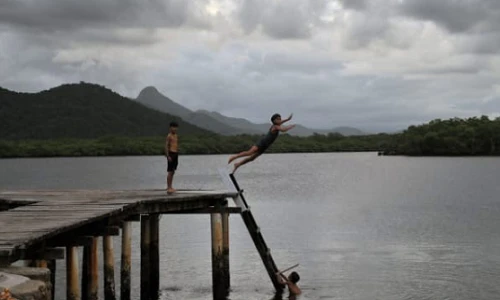 Kinh ngạc cuộc sống ở hòn đảo hoang sơ nhất thế giới