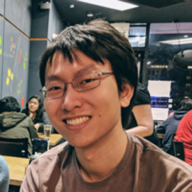 Gary Wang (5,9 tỷ USD): Ông giữ chức vụ Giám đốc mảng công nghệ, đồng thời là đồng sáng lập sàn FTX cùng với Bankman-Fried vào năm 2019. Wang hiện nắm giữ 16% cổ phần của sàn giao dịch này và 600 triệu USD token FTT. Ông từng là kỹ sư phần mềm tại Google, giúp xây dựng hệ thống đặt vé trên Google Flights. Ảnh: Crunchbase.
