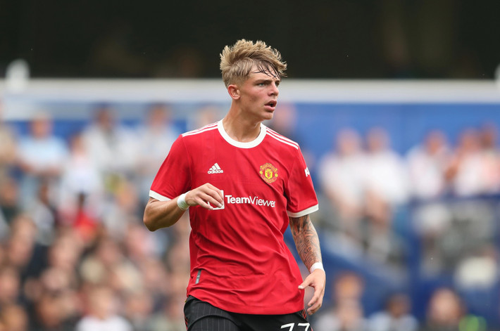 Brandon Williams trở về MU sau quãng thời gian được cho mượn ở Norwich City. HLV Ten Hag không có ý định sử dụng Williams khi hậu vệ này thiếu cả kinh nghiệm và kỹ năng. Theo Goal, Brighton đang đàm phán với Man Utd về khả năng chiêu mộ Williams với giá 15 triệu bảng, con số đủ để Man Utd gật đầu.