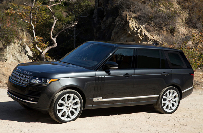 Range Rover Autobiography Black Edition 2014 (186.495 USD) : Range Rover Autobiography Black Edition là phiên bản mới nhất, sang trọng nhất do Land Rover sản xuất. Nó đưa chiếc SUV này trở thành ngoại hạng.
