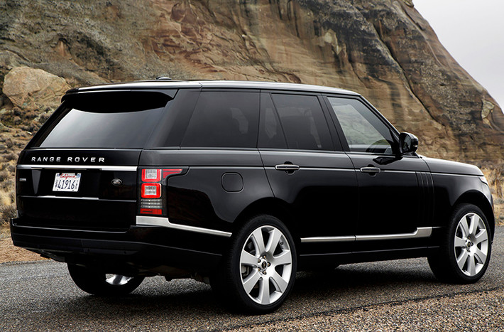 Riêng với phiên bản kéo dài trục cơ sở thì Range Rover Autobiography Black Edition chỉ được phân phối tại thị trường Mỹ.