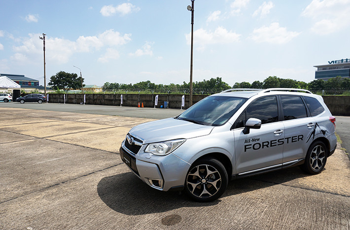 Nói về công nghệ, Forester là mẫu xe SUV của năm do tạp chí Motor Trend bình chọn, khi nó trang bị nhiều tính năng nổi bật.
