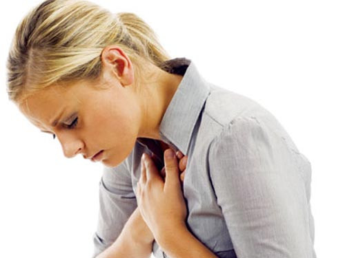 Các triệu chứng phụ thuộc vào vị trí của ung thư. Nó có thể dẫn đến đau ngực, ho đau đớn, khó thở, khối u dưới da ngực và giảm cân trong trường hợp u trung biểu mô màng phổi ác tính. Nếu xảy ra trong các mô bụng, nó dẫn đến sưng bụng, đau, khối u ở bụng.