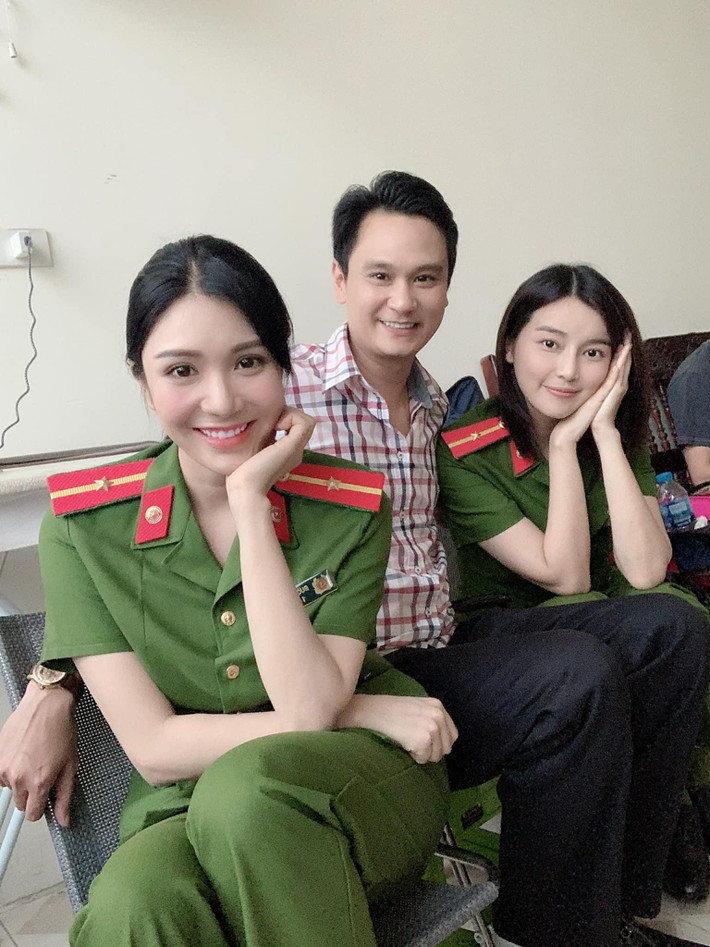 Nhan sắc 2 nữ công an của màn ảnh Việt đều vô cùng xinh đẹp.