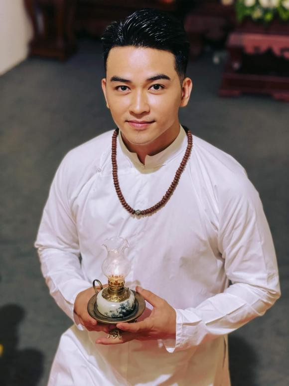 Lưu Minh Tuấn chủ yếu biểu diễn phục vụ Phật tử và bạn bè thân thiết.