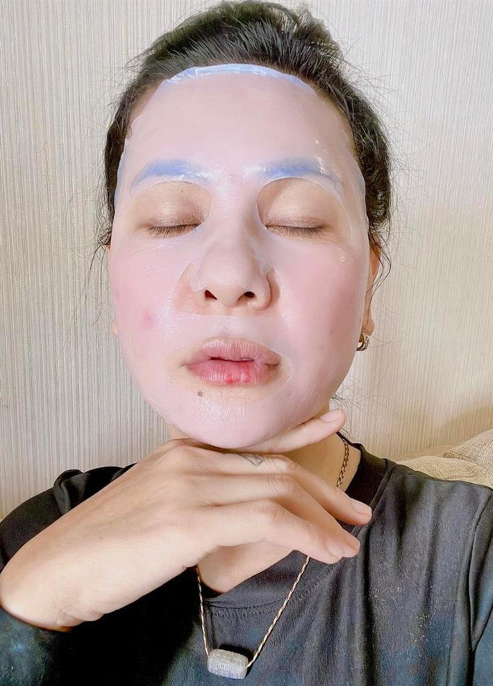 ù khó tránh khỏi sự tàn phá của thời gian nhưng Cát Phượng vẫn luôn mang đến những hình ảnh chân thật nhất về mặt mộc bản thân.