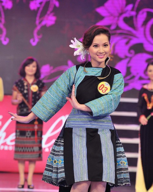Không chỉ làm truyền hình, Thanh Vân còn “bén duyên” với môn nghệ thuật thứ bảy từ năm 13 tuổi. Thanh Vân đã từng đóng khá nhiều phim, gần đây nhất là một vai trong phim truyền hình Hoa sữa cuối thu. Ngoài ra, cô còn là người chuyên lồng tiếng cho các hot girl trong các bộ phim truyền hình.