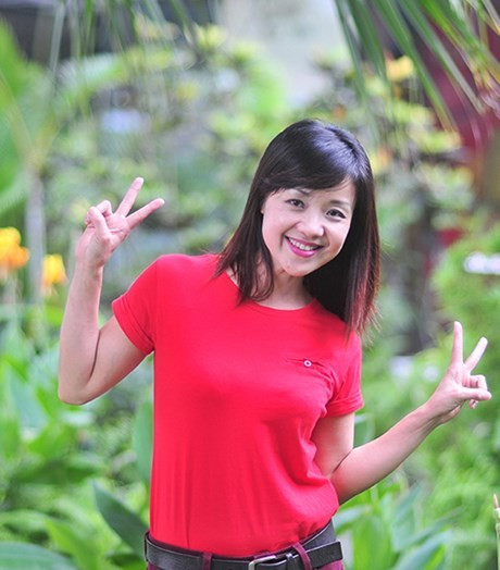 BTV ban Văn nghệ Phùng Lan Hương là gương mặt rất quen thuộc đối với các em thiếu nhi trong chương trình Sắc màu tuổi thơ của Truyền hình Hà Nội.