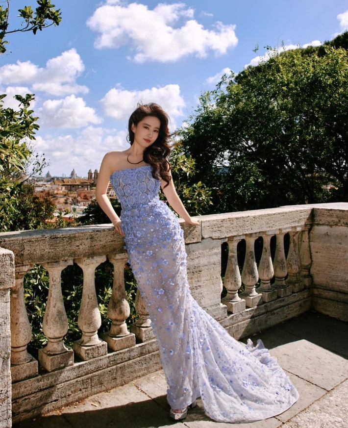 Diễn viên Lưu Diệc Phi được chọn làm đại sứ thương hiệu toàn cầu của Bvlgari từ tháng 3/2023.