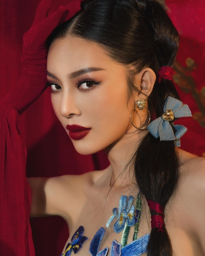 Người đẹp 27 tuổi quan tâm đến vấn đề bạo lực học đường. Cô muốn tạo cơ hội và cổ vũ các bạn trẻ tham gia hoạt động thiện nguyện và giúp đỡ những người yếu thế hơn trong vai trò thí sinh của Miss Grand Vietnam.