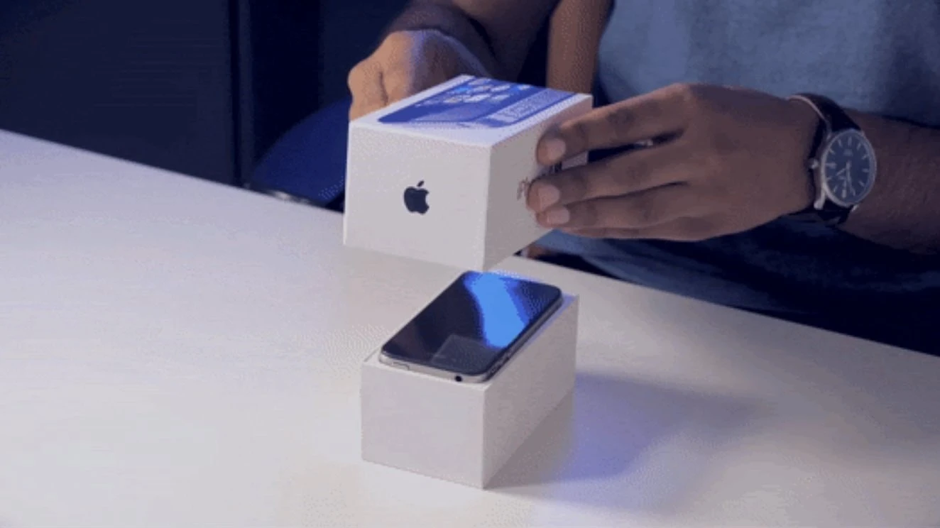 Bí mật hộp iPhone khó mở: Apple thao túng cảm xúc người dùng