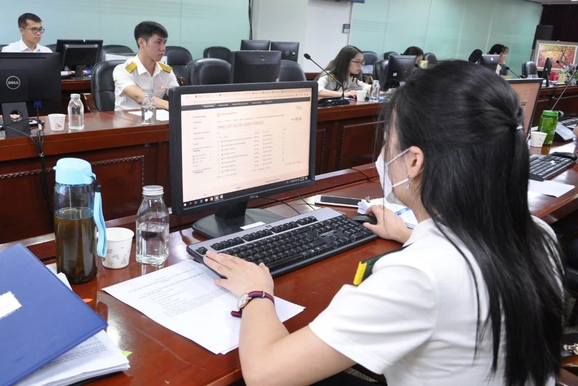 Ngành thuế 'làm sạch' gần 1 triệu doanh nghiệp, hộ kinh doanh ngừng hoạt động