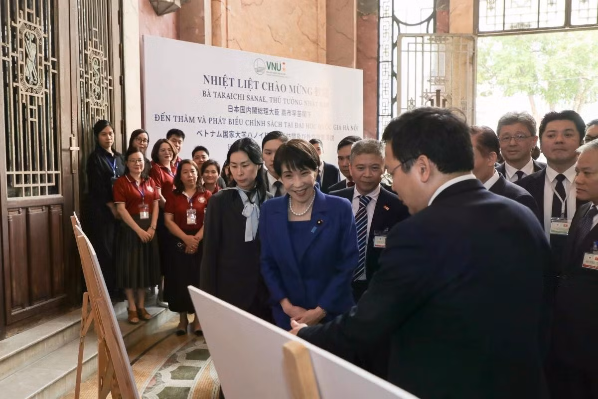 Thủ tướng Nhật Bản Takaichi Sanae thăm Đại học Quốc gia Hà Nội