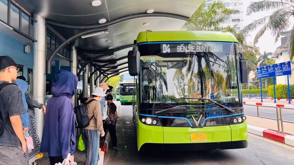 TP.HCM hướng tới năm 2030 sẽ đạt 100% xe buýt điện trên toàn TP. Ảnh: TT