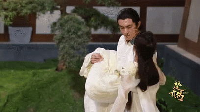 Lâm Canh Tân cũng không thể hoàn thành cảnh quay bế Triệu Lệ Dĩnh trong "Sở Kiều truyện" một cách dễ dàng.