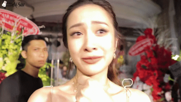 Jun Vũ với biểu cảm đáng yêu khi gặp được thần tượng.