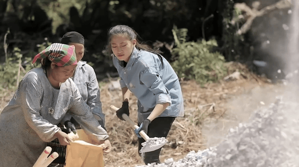 Do My Linh, Luong Thuy Linh xuat hien trong clip gioi thieu Miss World 2021-Hinh-2